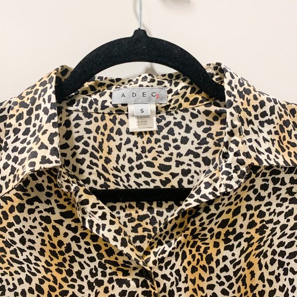 Stretchy Silk Animal/Cheetah/Leopard Print Button Down Blouse - Picture 7 of 8